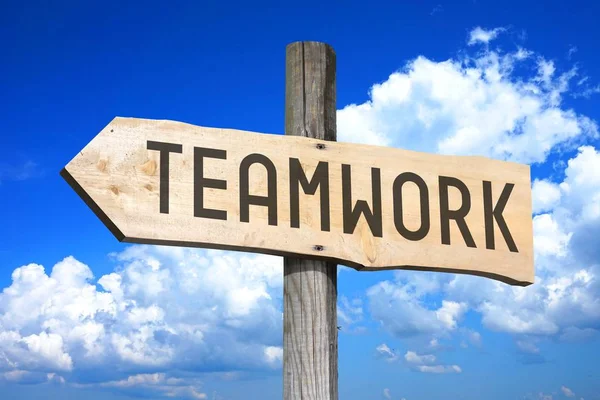 Teamwork Wooden Signpost Arrow — Stock Photo, Image
