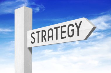Strateji - Beyaz ahşap tabelasını bir ok ile