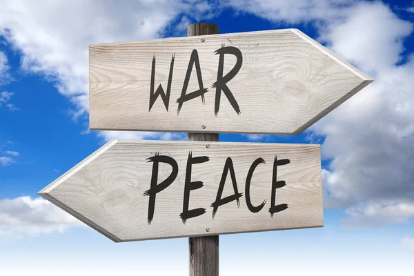 Peace War Wooden Signpost — Stock Photo, Image