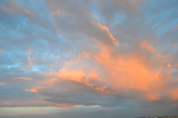 Wolken Tijdens Zonsondergang Hemel — Stockfoto