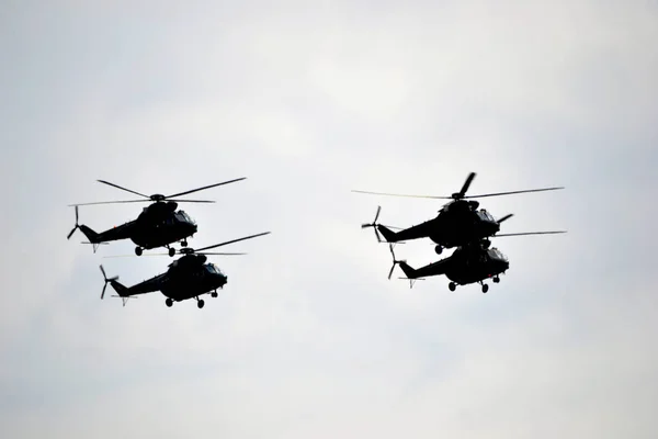 Militära Helikoptrar Flyger Luften — Stockfoto