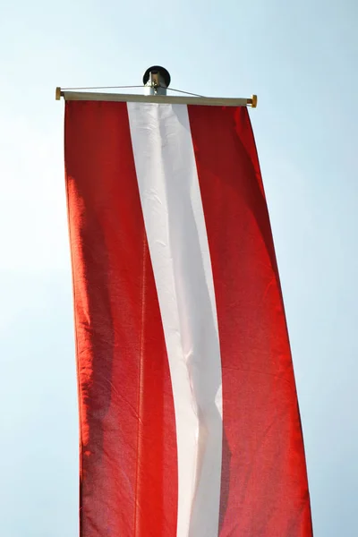 Bandeira Austríaca Céu Fundo — Fotografia de Stock