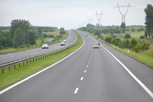 Two-lane highway/ expressway