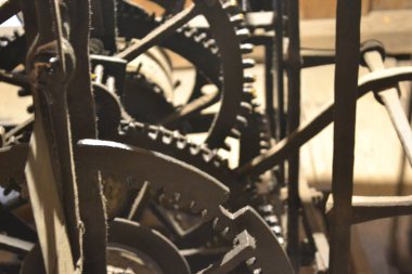 Saat mekanizması - büyük zaman vb gibi konular için.