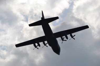 Ulaşım uçak havada uçan