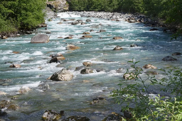 Dağ dere; Norveç, Europe