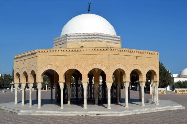Habib Bourguiba Manastırı 'ndaki Anıt Mezar