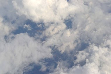 Uçan, bulutlar, gökyüzü