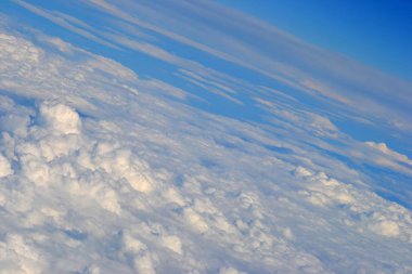 Uçan, bulutlar, gökyüzü