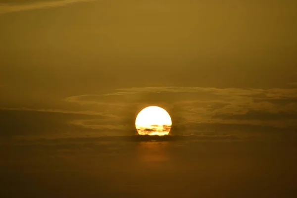 Sunrise Güneş Sarı Gökyüzü — Stok fotoğraf