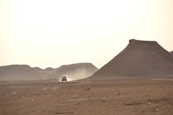 Safari Tunisia Jeep Dust Mountains — Stock Photo, Image