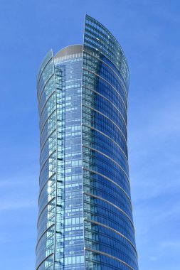 Gökdelen, Varşova, Polonya