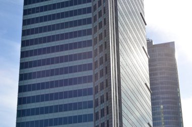 Gökdelen, Varşova, Polonya