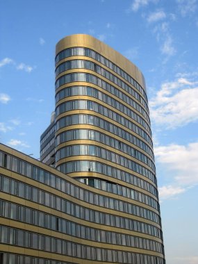 Modern ofis binası - cephe