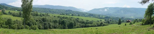 Montagnes Bieszczady - panorama / photographie panoramique — Photo