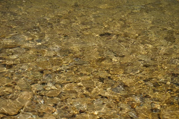 Río de montaña limpio - piedras — Foto de Stock