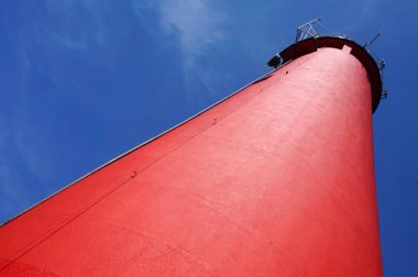 Kırmızı deniz feneri - aşağıdan görünüm