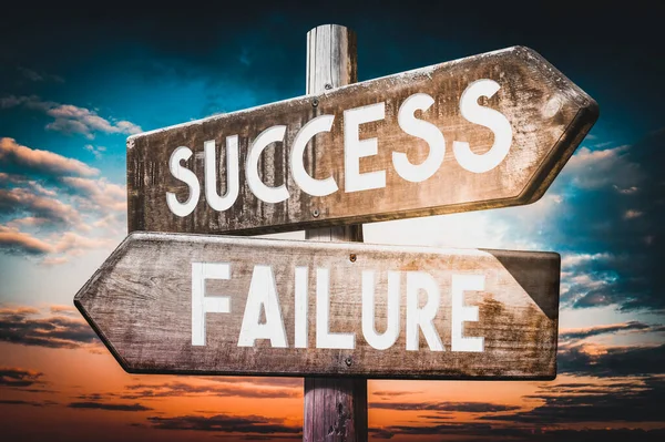 Success Failure Wooden Signpost Roadsign Two Arrows — Stock Photo, Image