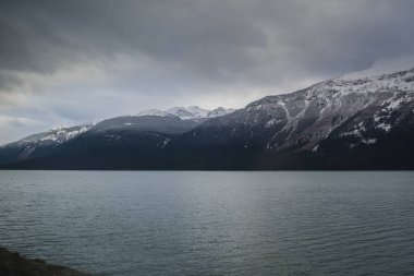 Göl Kanada Rocky Dağları