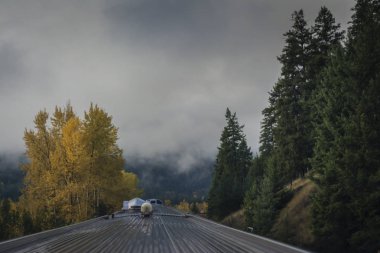 Demiryolu Kanada dağlarında