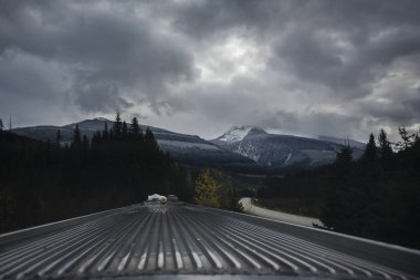Dağlara baskın Tren