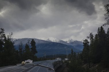 Kar pik trenden görünür