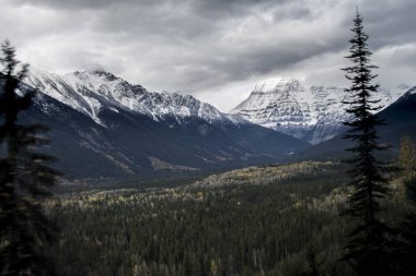 Rocky Dağları'nin kar kaplı