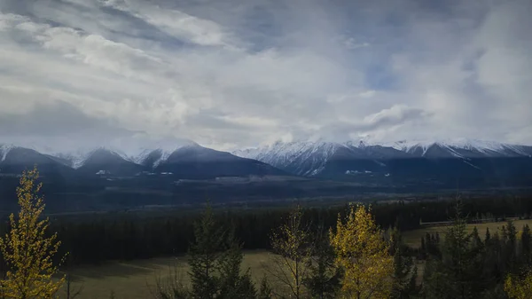 Скалистые Горы Канады — стоковое фото