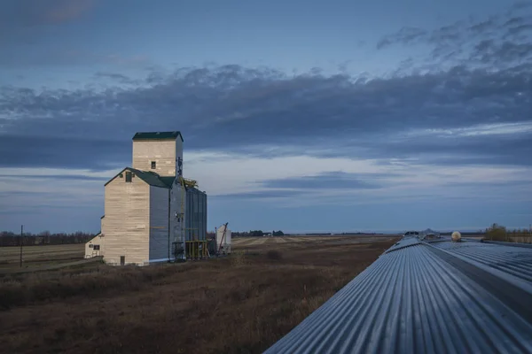 Demiryolu parça tarafından depo