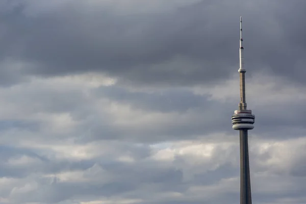 Toronto Toren Met Mooie Bewolkte Hemel — Stockfoto