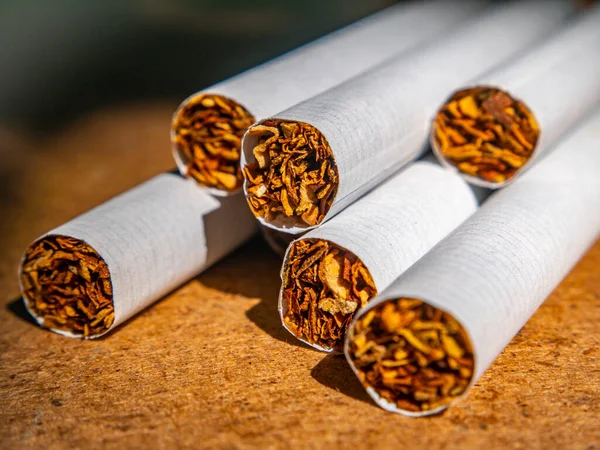 Närbild Cigarettfilter Förpackning Tobaksindustrin Nikotinets Skada Filtrerade Cigaretter Cigarettindustrin Bakgrundsbild — Stockfoto
