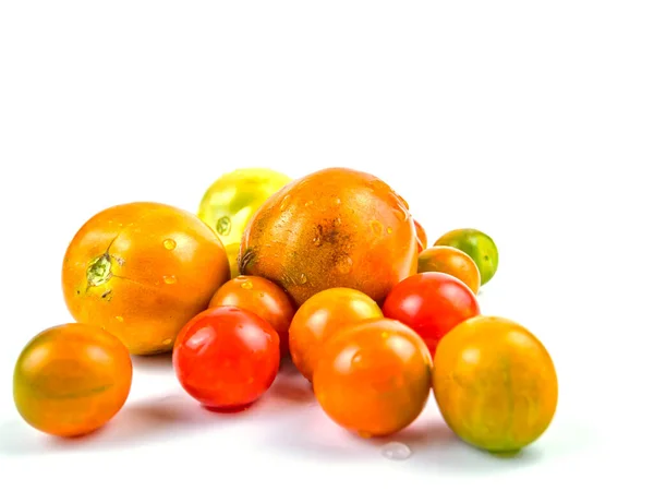 Oogst Tomatengroenten Een Witte Achtergrond Rijp Tomaten Landbouw Winkel Raam — Stockfoto