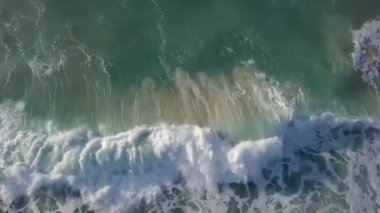 İsrail Ashkelon Sahil yakınındaki fırtınalı dalgalar
