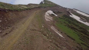 Yaz aylarında Dağı'nın en tepeye kaydırarak