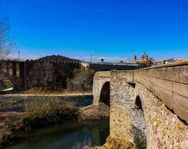 Köprü kalıntılar