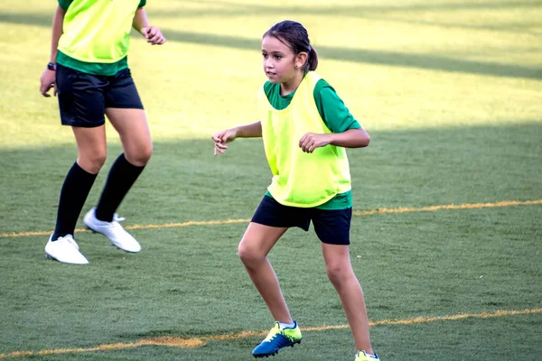 Little girl in a soccer training — Stock Photo, Image