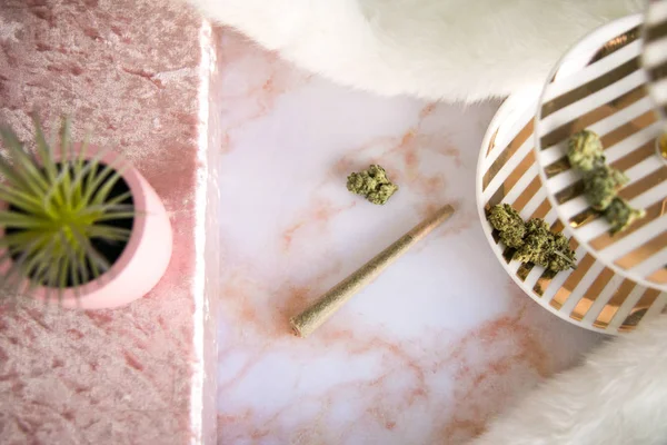 Marijuana Joint Buds Pink Marble Vanity Luxury Cannabis — Stock Photo, Image
