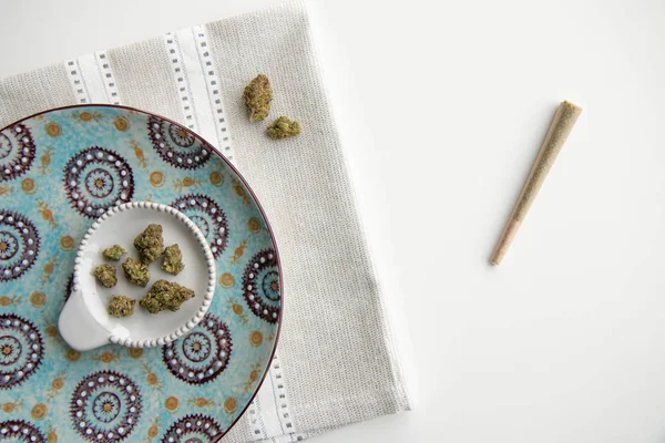 Top View Marijuana Buds Vintage Plate Joint Atop Silver Placemat — Stock Photo, Image