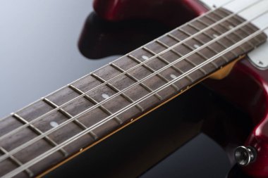  bas gitar kapatmak
