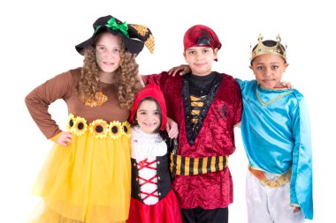 sadece Cadılar Bayramı'nda beyaz izole poz çocuklar