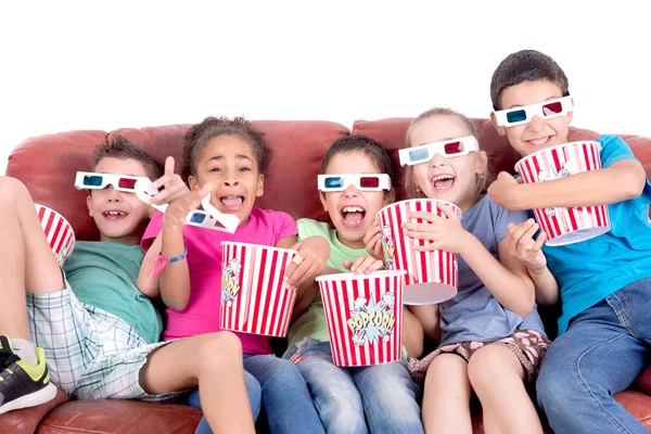 Маленькі Діти Дивляться Фільми Окулярами — стокове фото