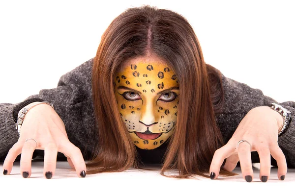 Beautiful Young Woman Face Painted Leopard — Stock Photo, Image