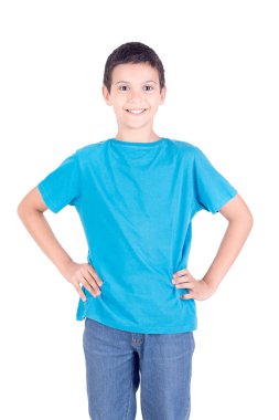 Neşeli küçük çocuk beyaz arka plan izole