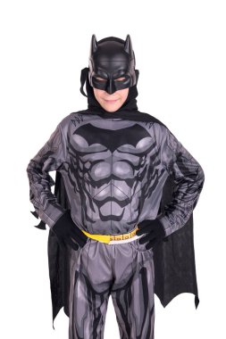 Cadılar bayramında poz veren küçük çocuk