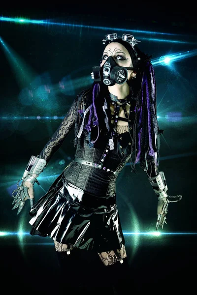 Cyber Goth Fille Isolé Sur Fond Sombre — Photo