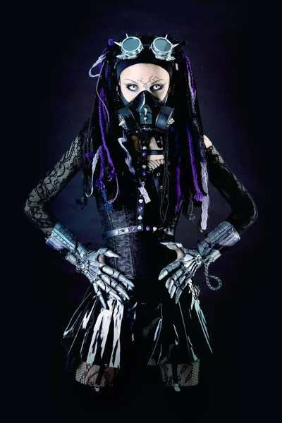 Cyber Goth Dziewczyna Odizolowany Ciemnym Tle — Zdjęcie stockowe