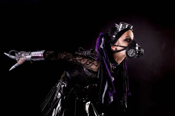 Cyber Goth Mädchen Isoliert Auf Dunklem Hintergrund — Stockfoto