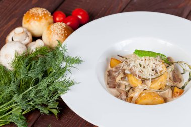 taze ve parlak, et salatası çeşitli üzerinden ve pişirme tasarım çözümleri için iştah açıcı sebze