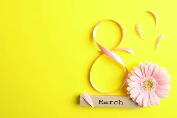 March International Women Day Figure Eight Pink Ribbon Beautiful Gerbera — Stock Photo, Image