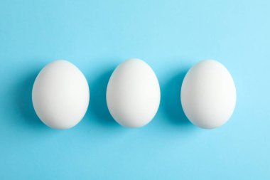 Tavuk yumurtası renk arka plan, metin için yer